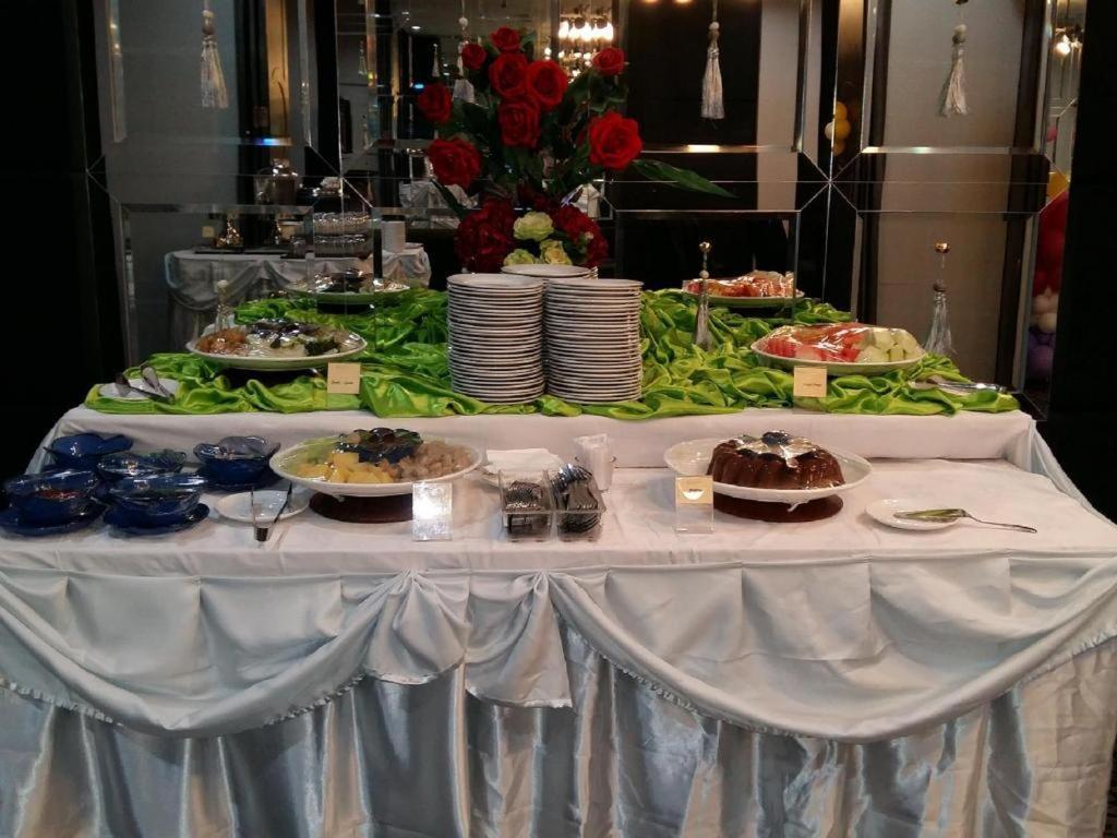 Couleur Hotel Cengkareng Jakarta Buitenkant foto