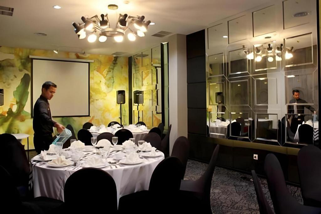 Couleur Hotel Cengkareng Jakarta Buitenkant foto